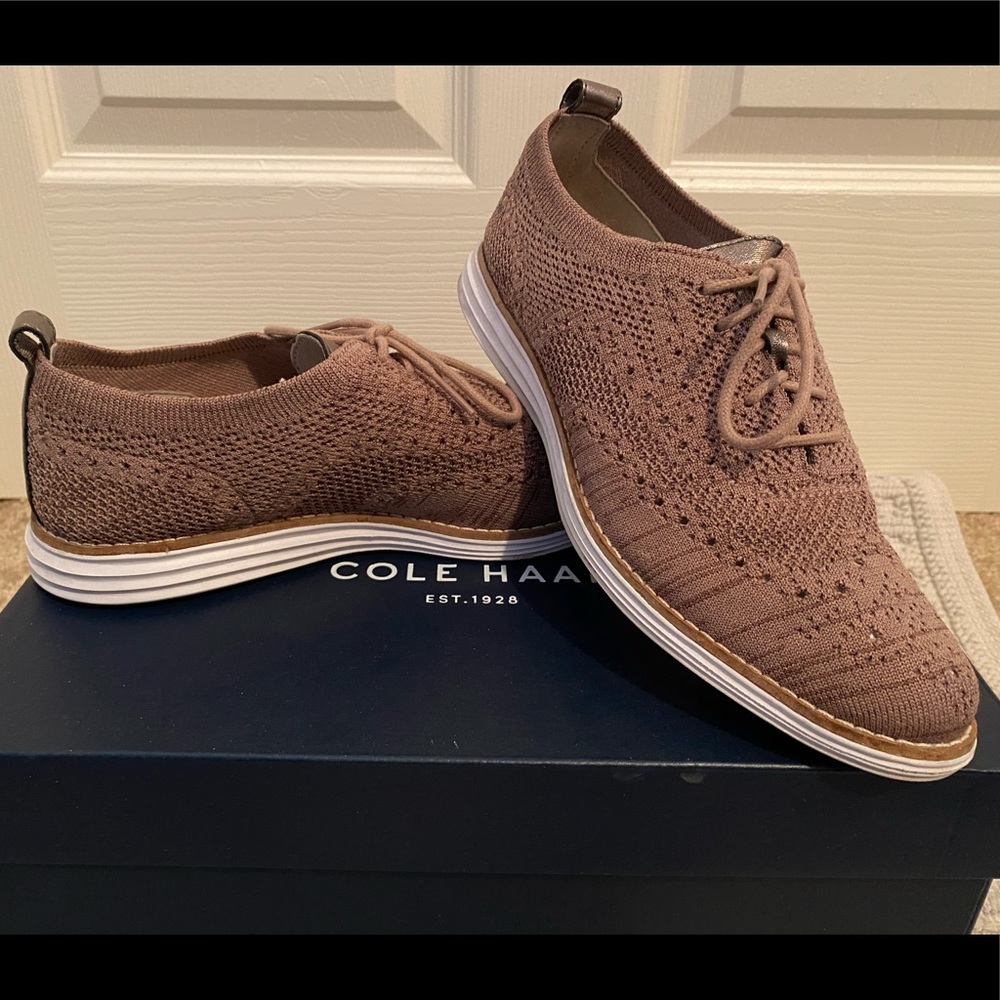 Women’s Cole Haan tennis shoes